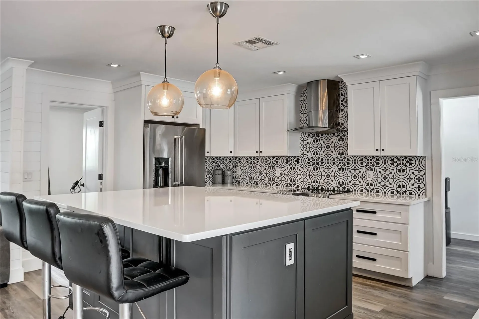 647 E Hillcrest Street Altamonte Springs FL 32701