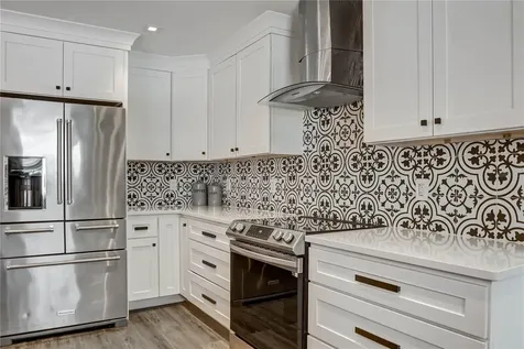 647 E Hillcrest Street Altamonte Springs FL 32701