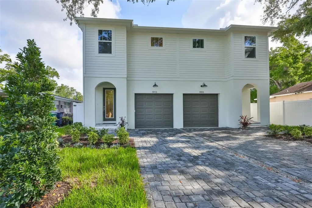 1913 W Beach Street Tampa FL 33607