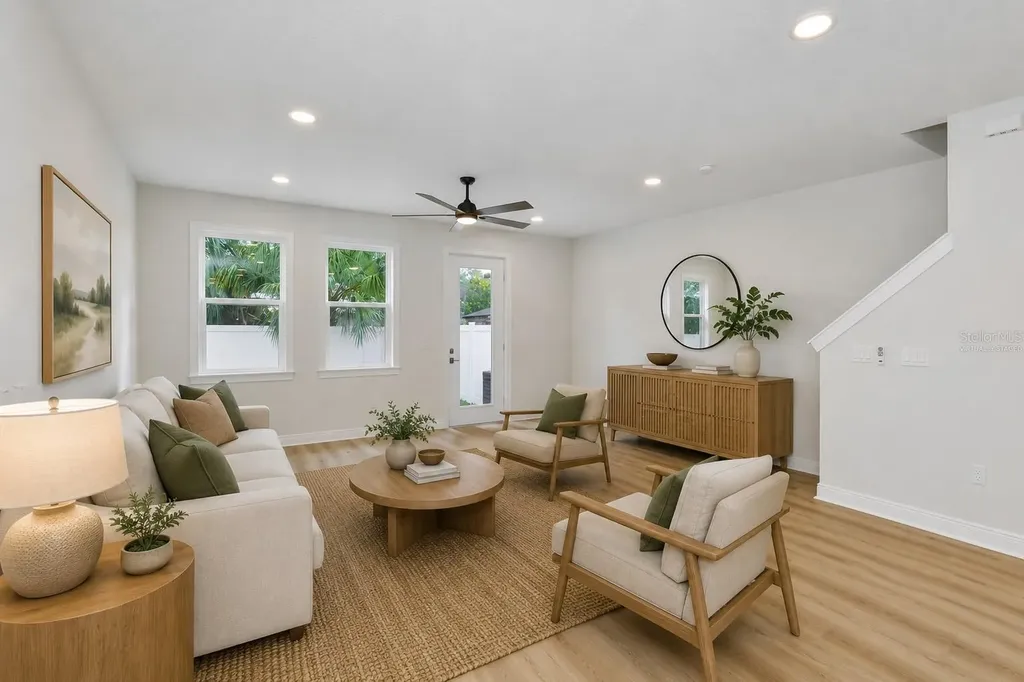 1913 W Beach Street Tampa FL 33607