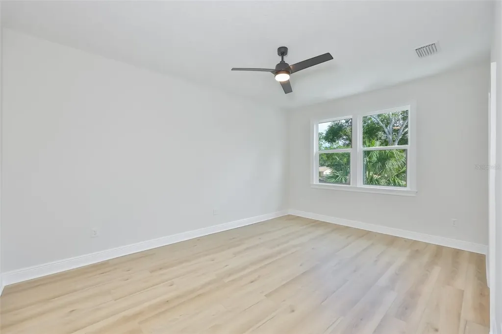 1913 W Beach Street Tampa FL 33607
