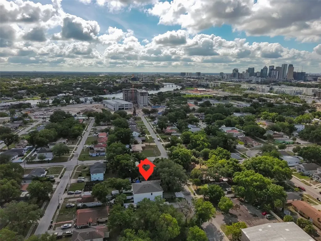 1913 W Beach Street Tampa FL 33607