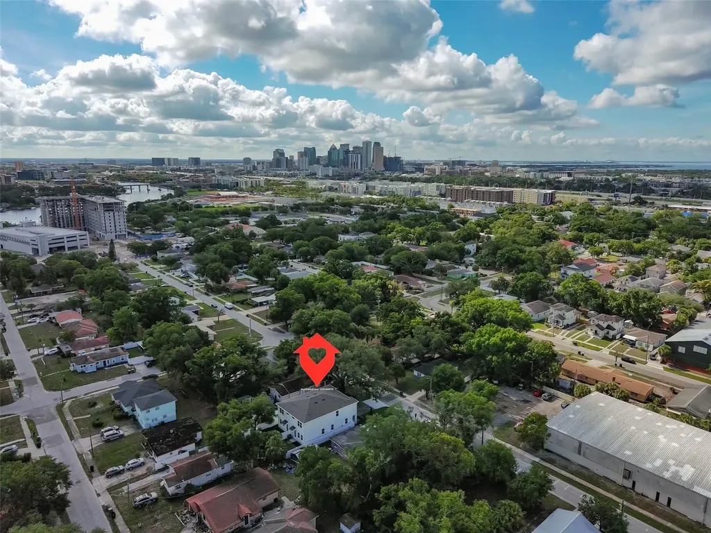 1913 W Beach Street Tampa FL 33607