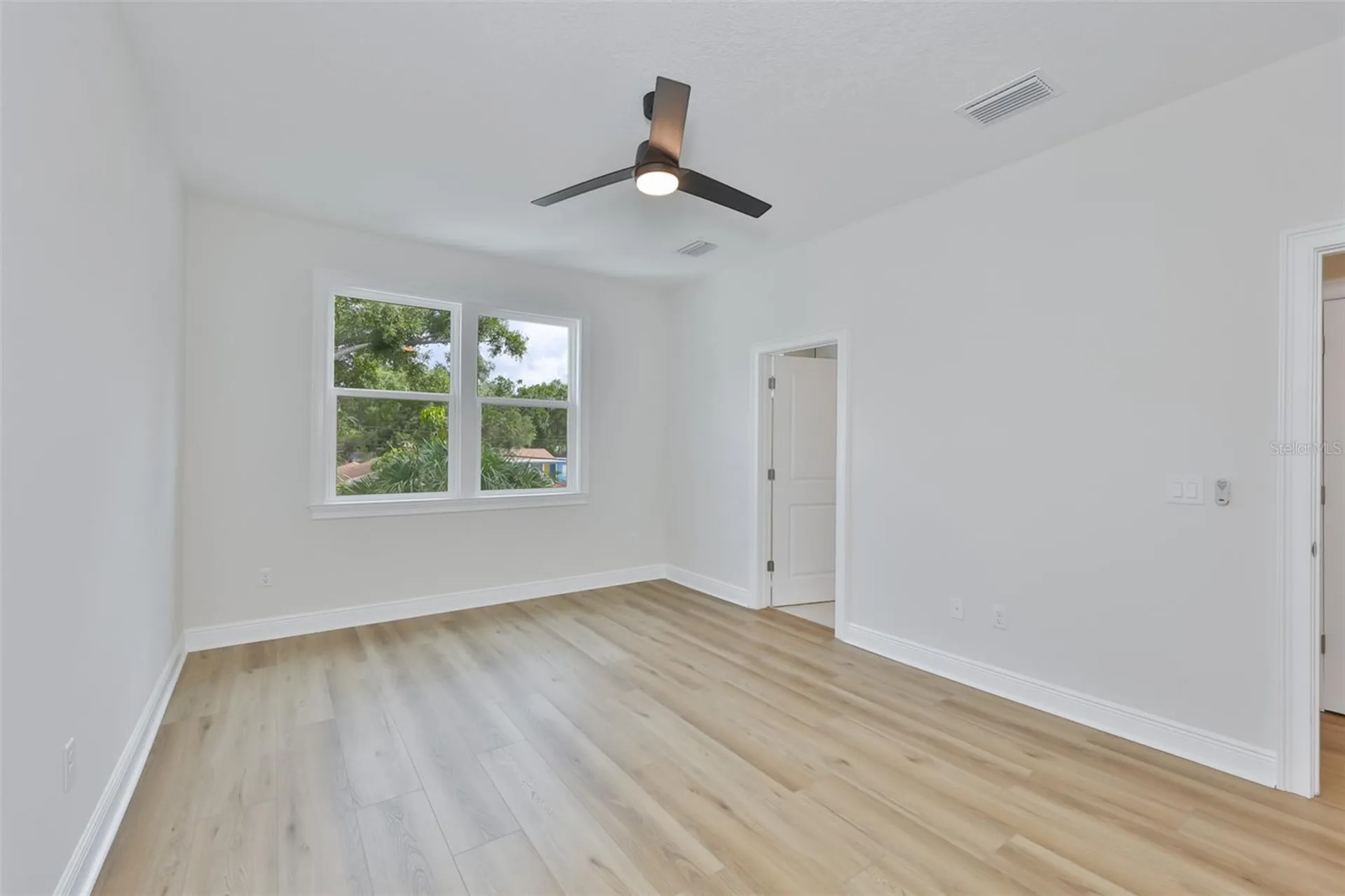 1913 W Beach Street Tampa FL 33607