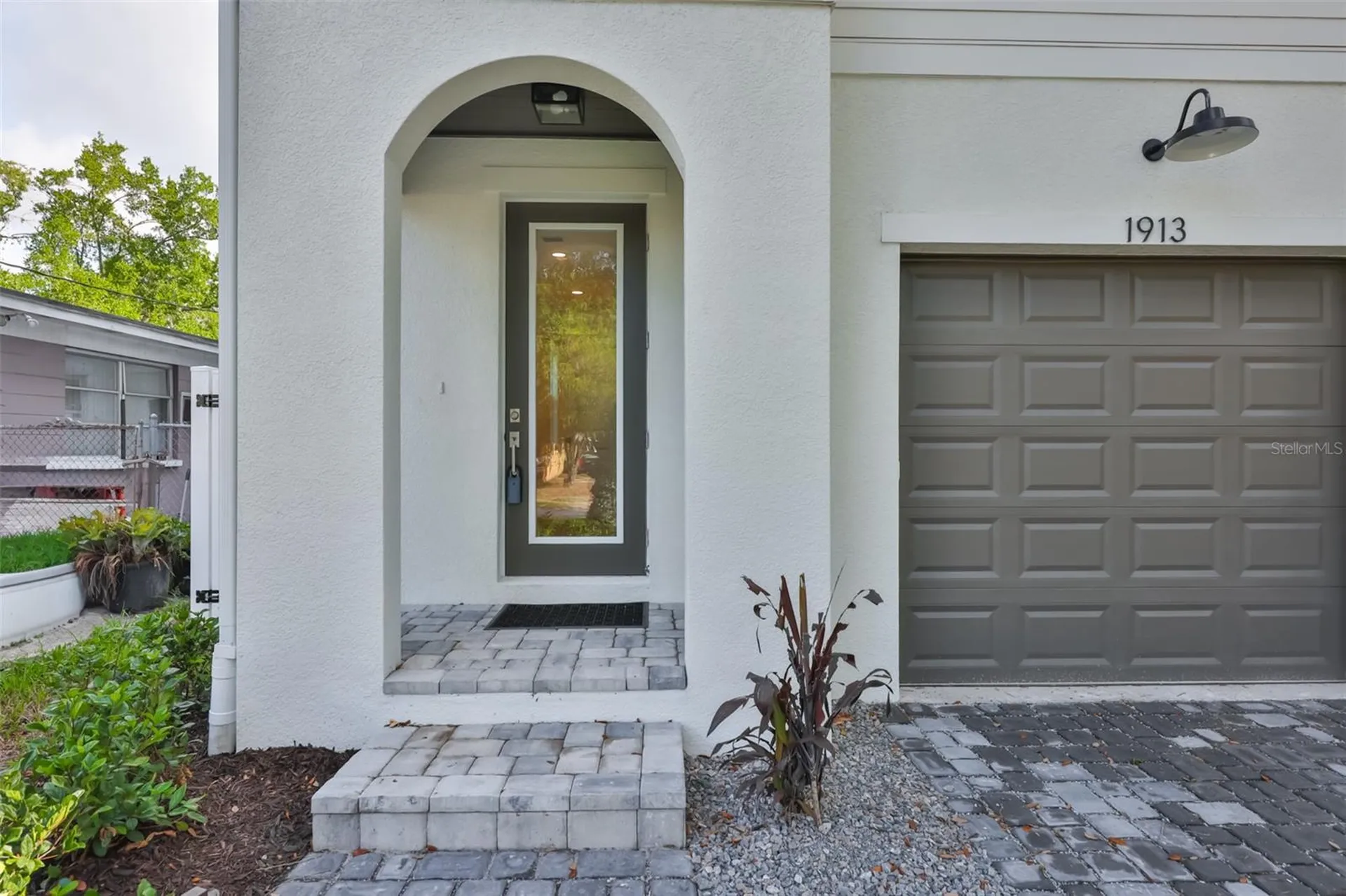 1913 W Beach Street Tampa FL 33607