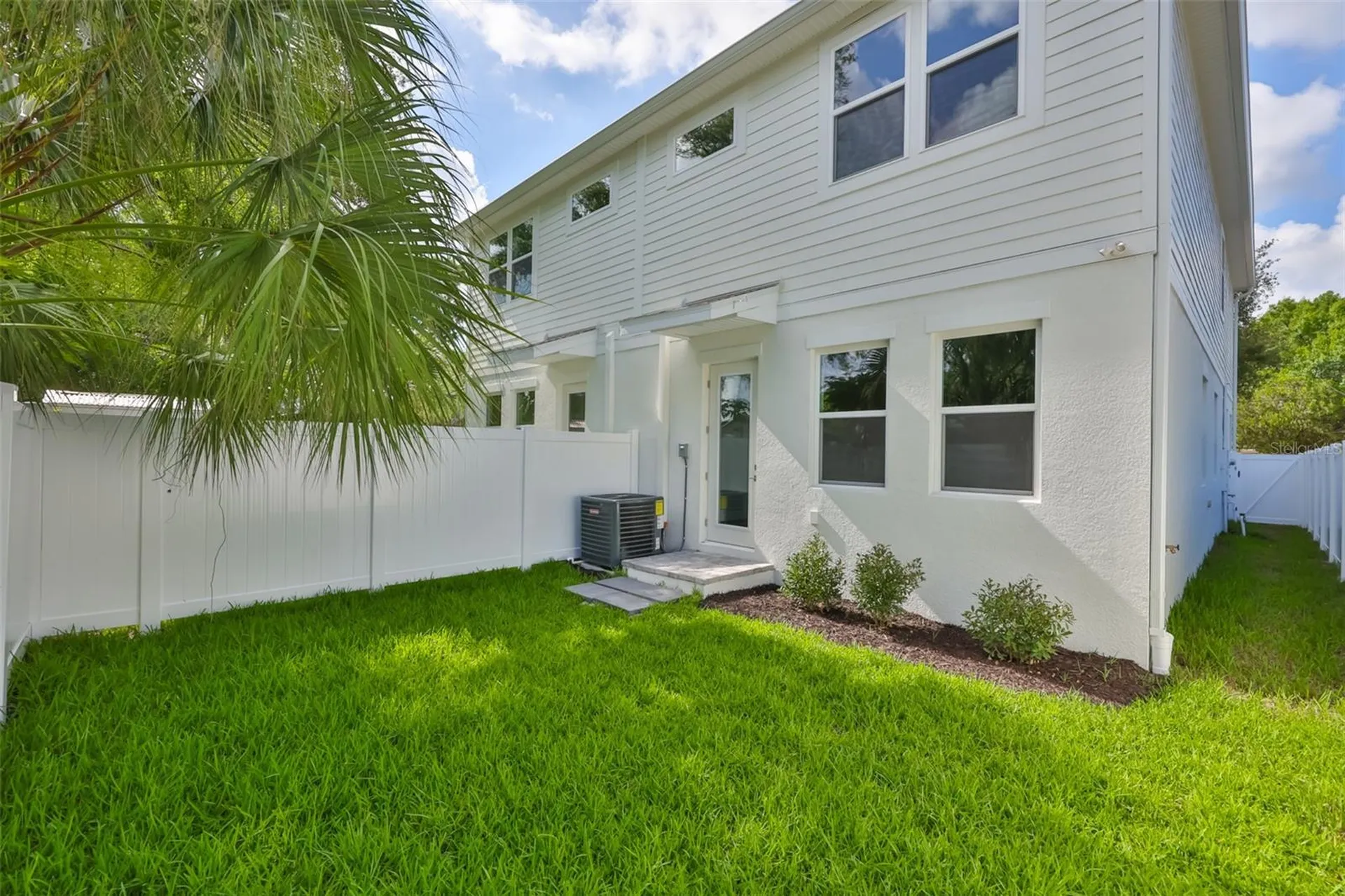 1913 W Beach Street Tampa FL 33607