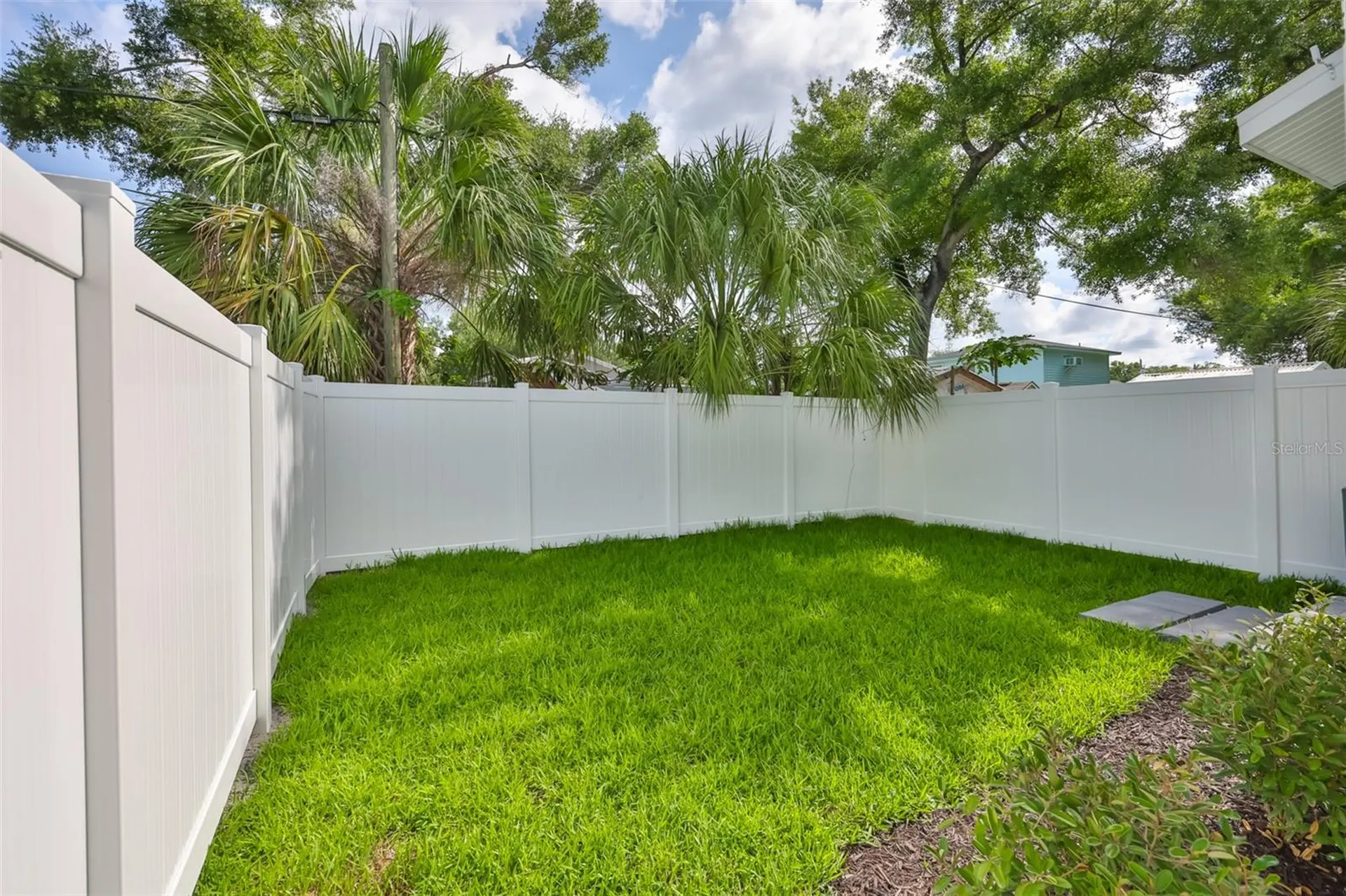 1913 W Beach Street Tampa FL 33607