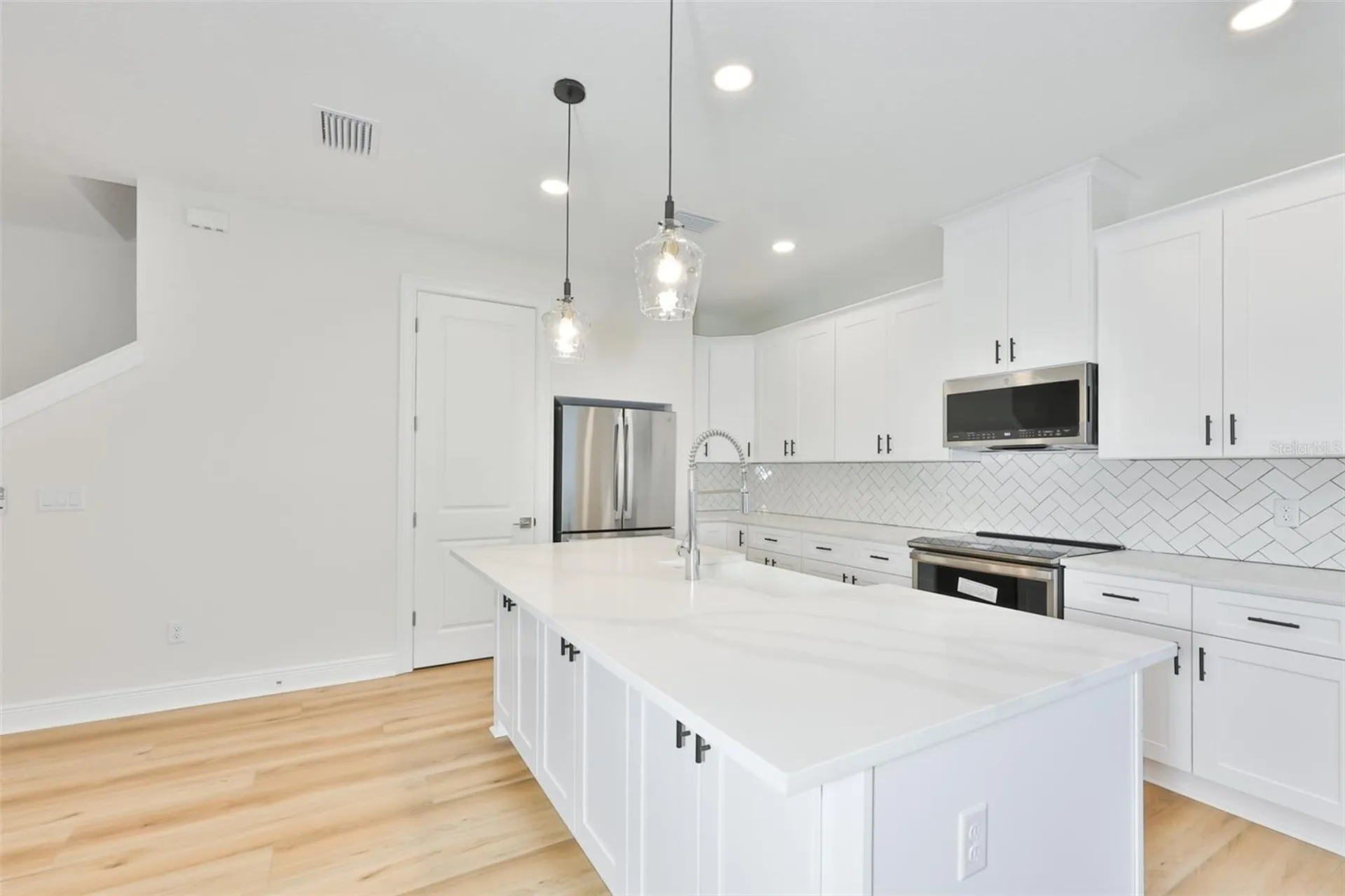 1913 W Beach Street Tampa FL 33607