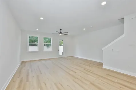 1913 W Beach Street Tampa FL 33607