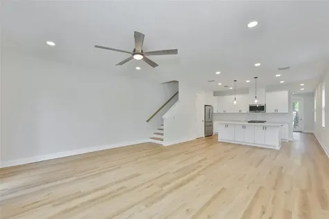 1913 W Beach Street Tampa FL 33607