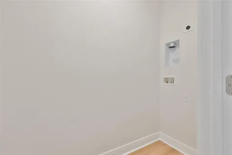 1913 W Beach Street Tampa FL 33607