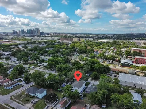 1913 W Beach Street Tampa FL 33607