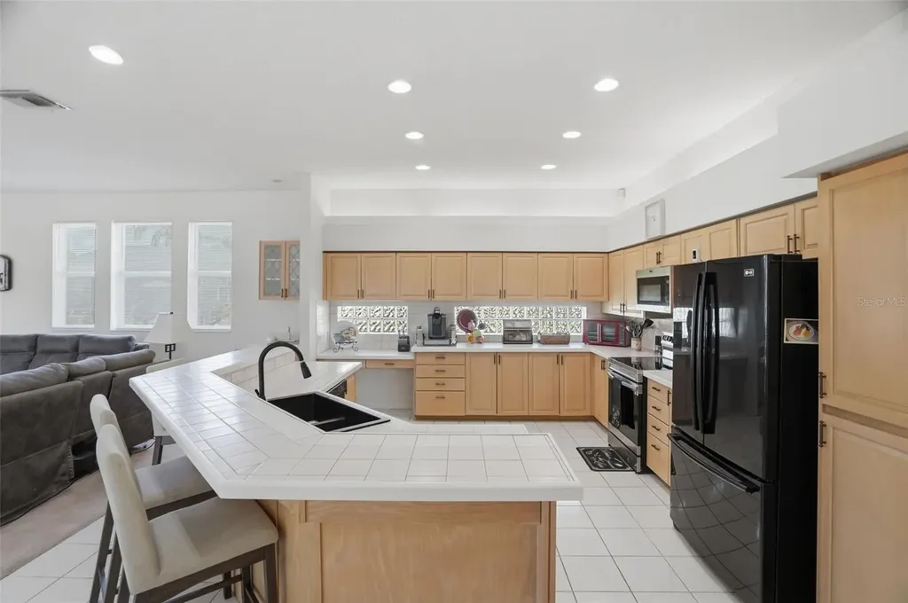 3166 Sterling Street Tarpon Springs FL 34688