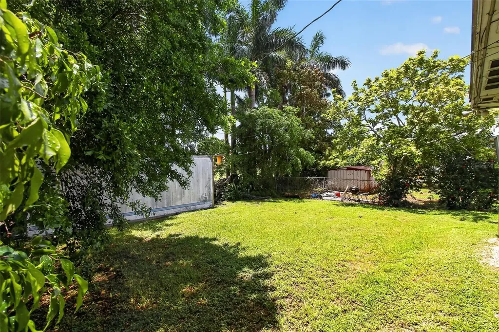 617 SW 14th Street Belle Glade FL 33430