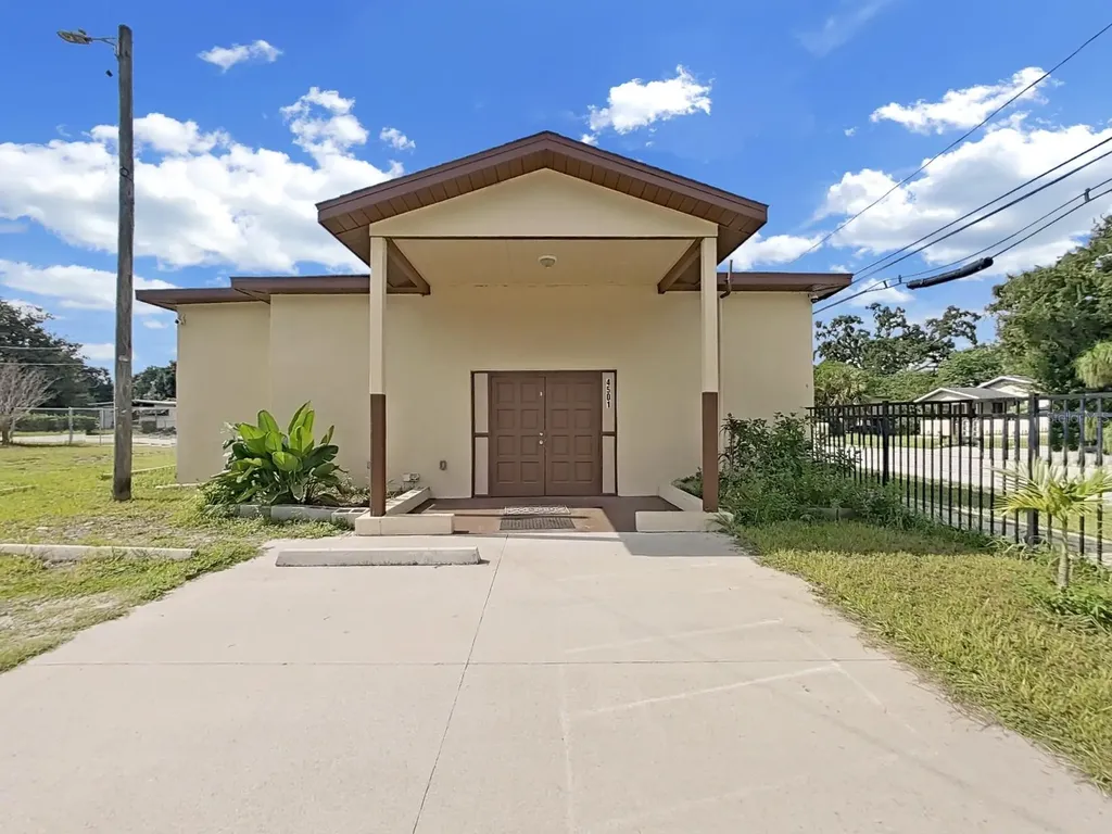 4501 N 42nd Street Tampa FL 33610
