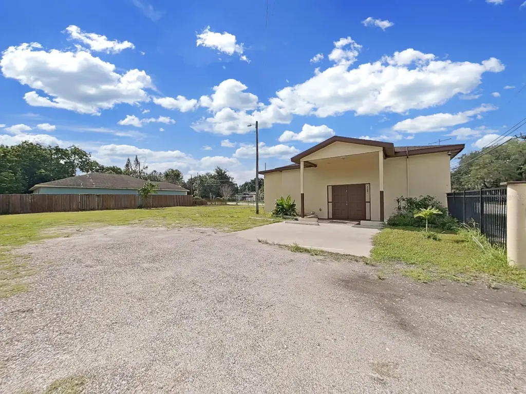 4501 N 42nd Street Tampa FL 33610