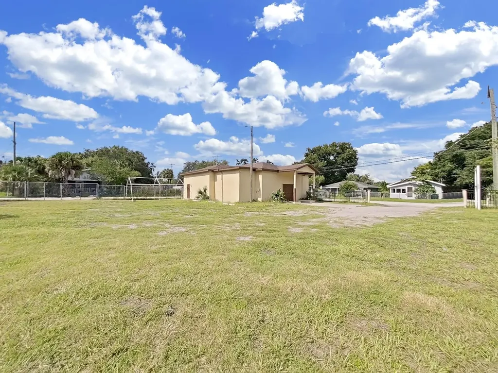 4501 N 42nd Street Tampa FL 33610