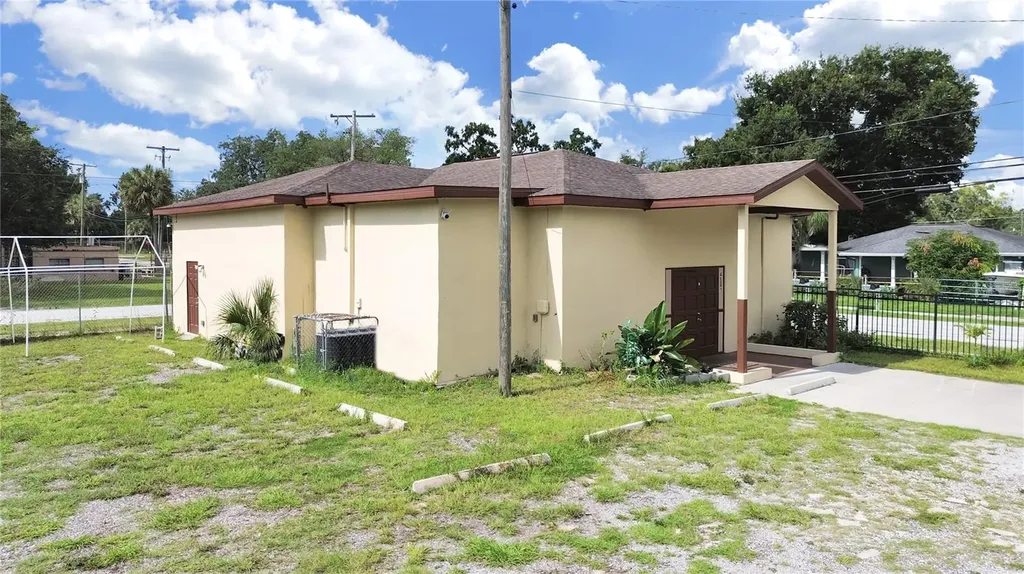 4501 N 42nd Street Tampa FL 33610
