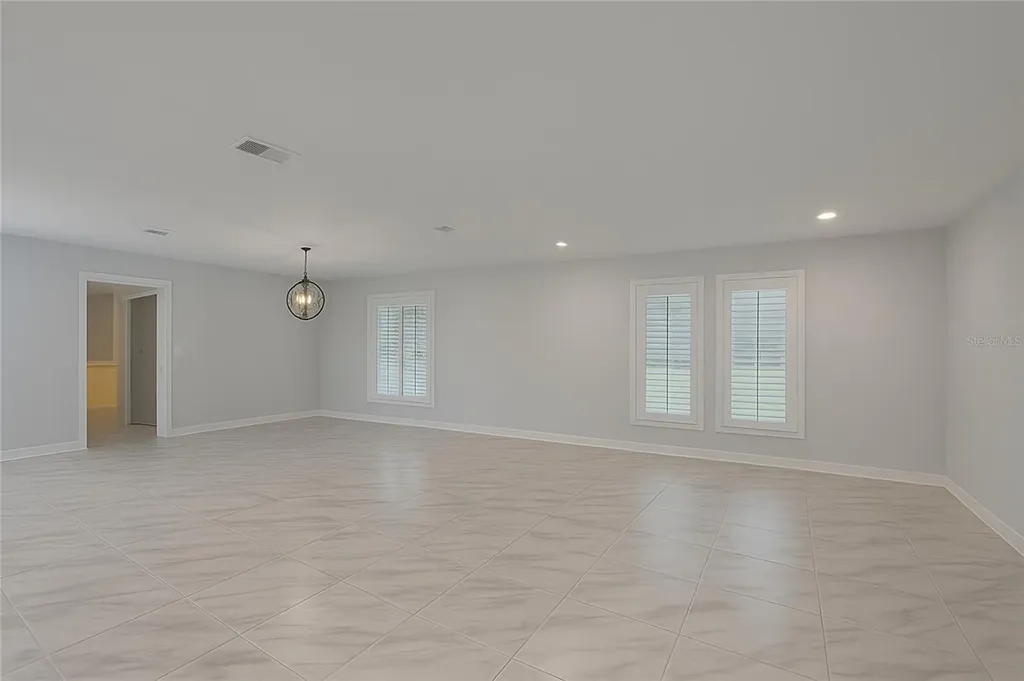4107 Hudson Way Tampa FL 33618