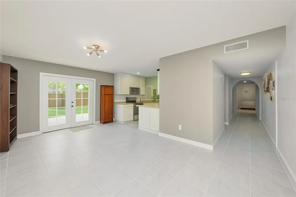4107 Hudson Way Tampa FL 33618