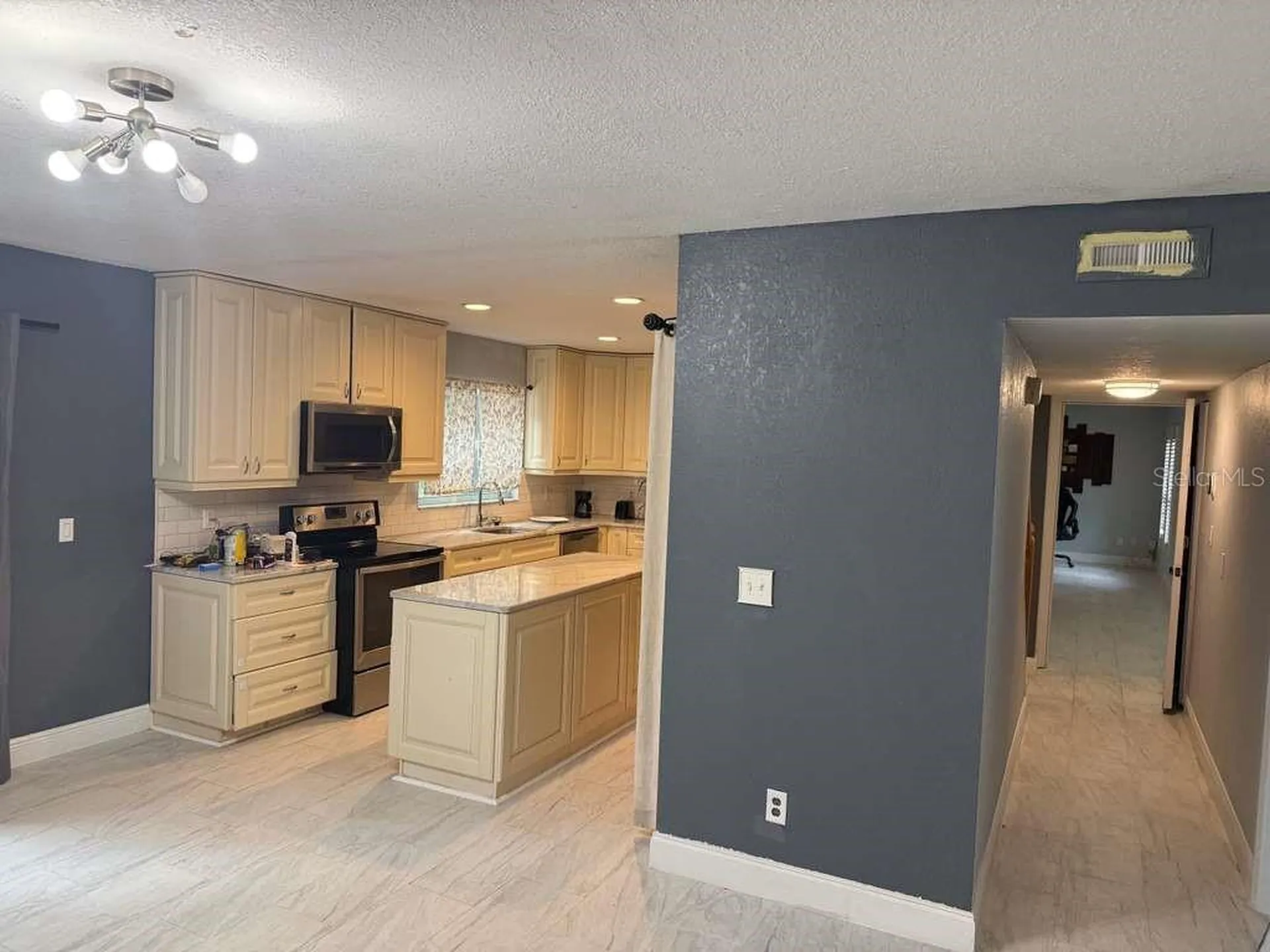 4107 Hudson Way Tampa FL 33618