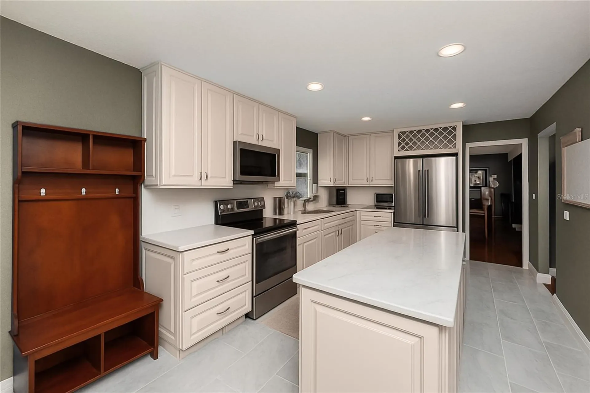 4107 Hudson Way Tampa FL 33618