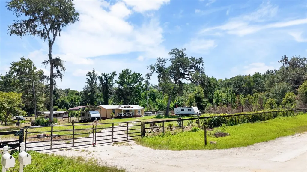 17045 NW 128th Terrace Reddick FL 32686