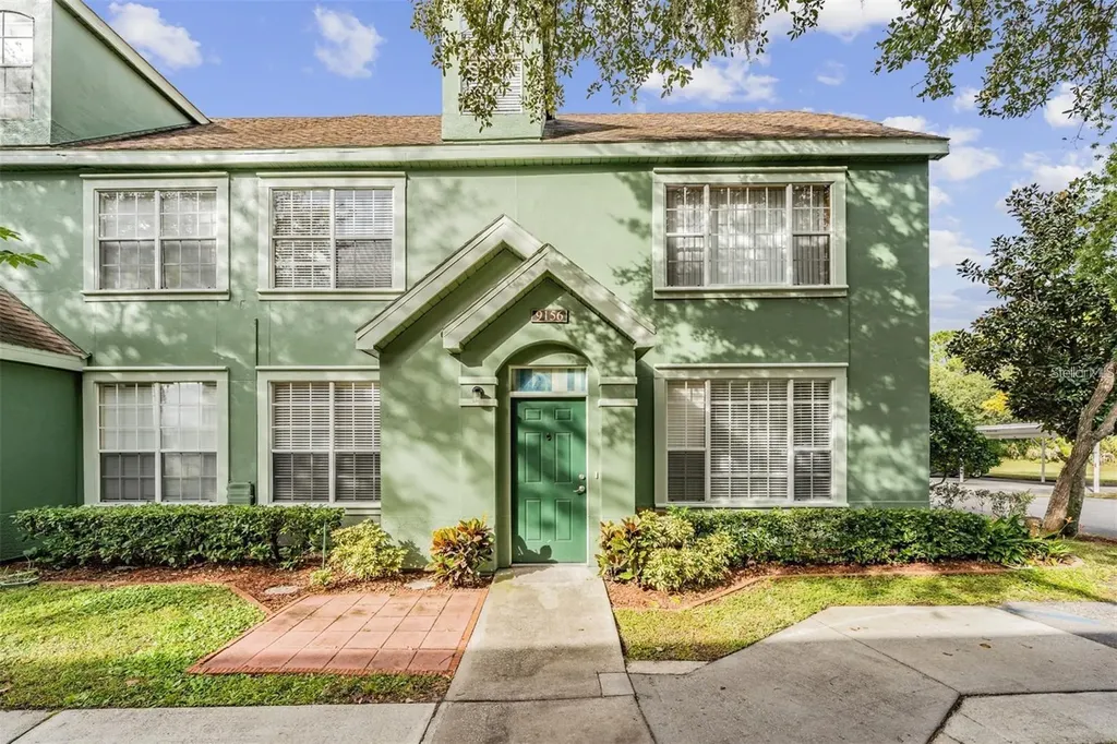 9156 Lake Chase Island Way Tampa FL 33626