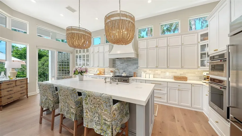3563 Fair Oaks Lane Longboat Key FL 34228