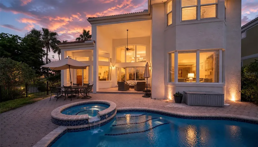 3563 Fair Oaks Lane Longboat Key FL 34228