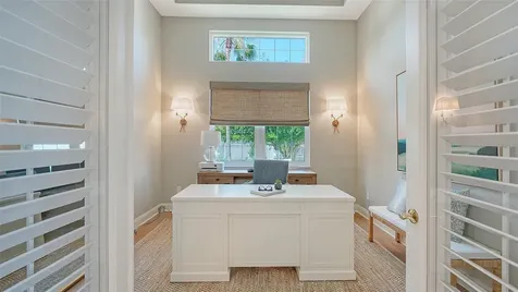 3563 Fair Oaks Lane Longboat Key FL 34228