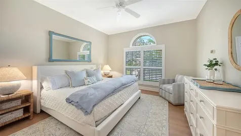 3563 Fair Oaks Lane Longboat Key FL 34228