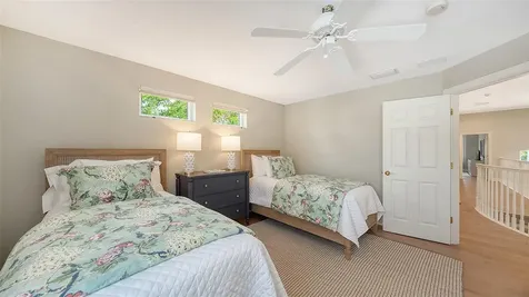 3563 Fair Oaks Lane Longboat Key FL 34228