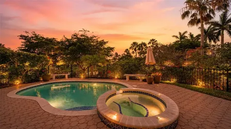 3563 Fair Oaks Lane Longboat Key FL 34228