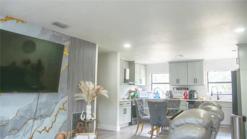 15229 N 13th Street Lutz FL 33549