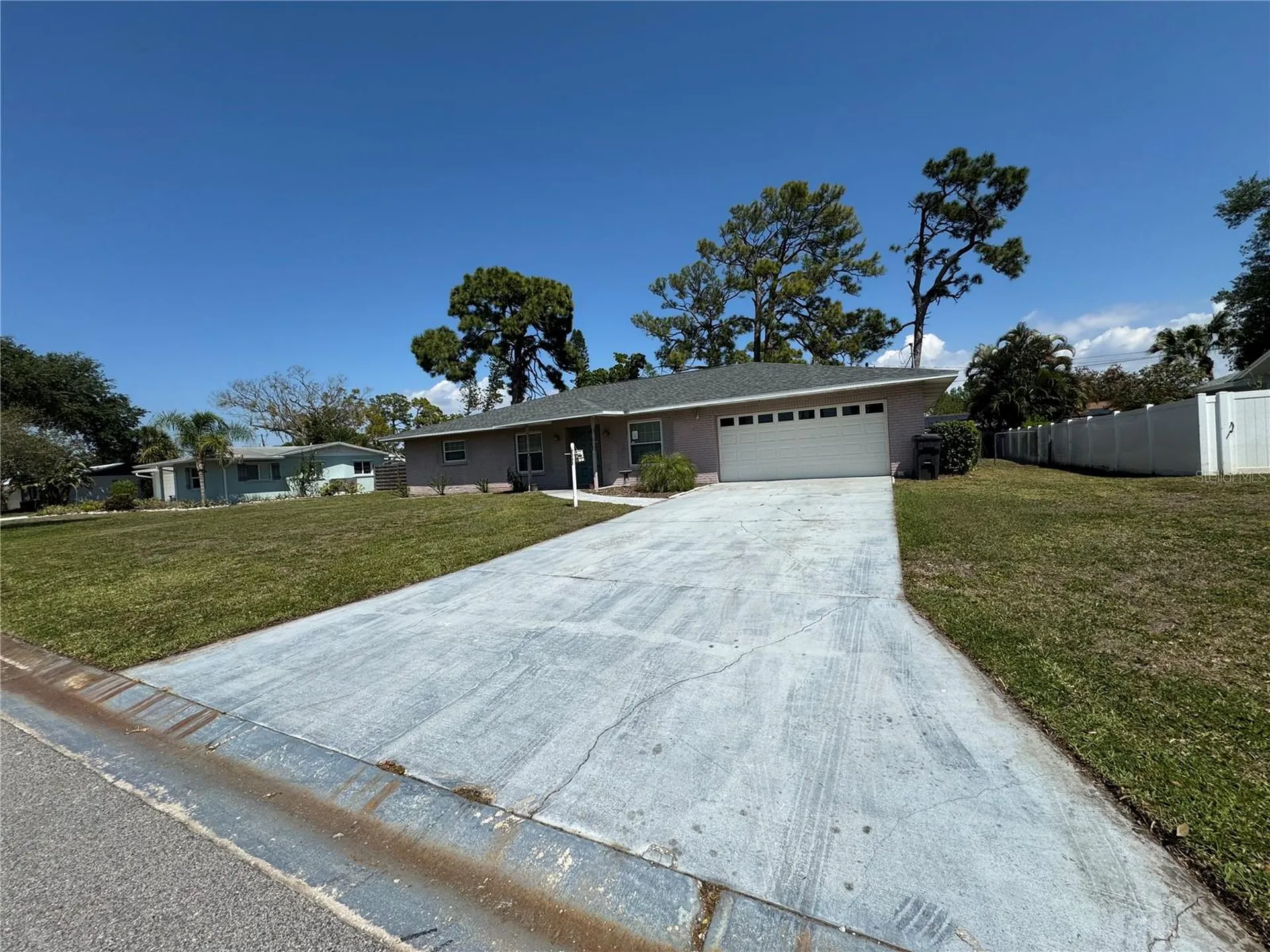 2003 48th Street W Bradenton FL 34209