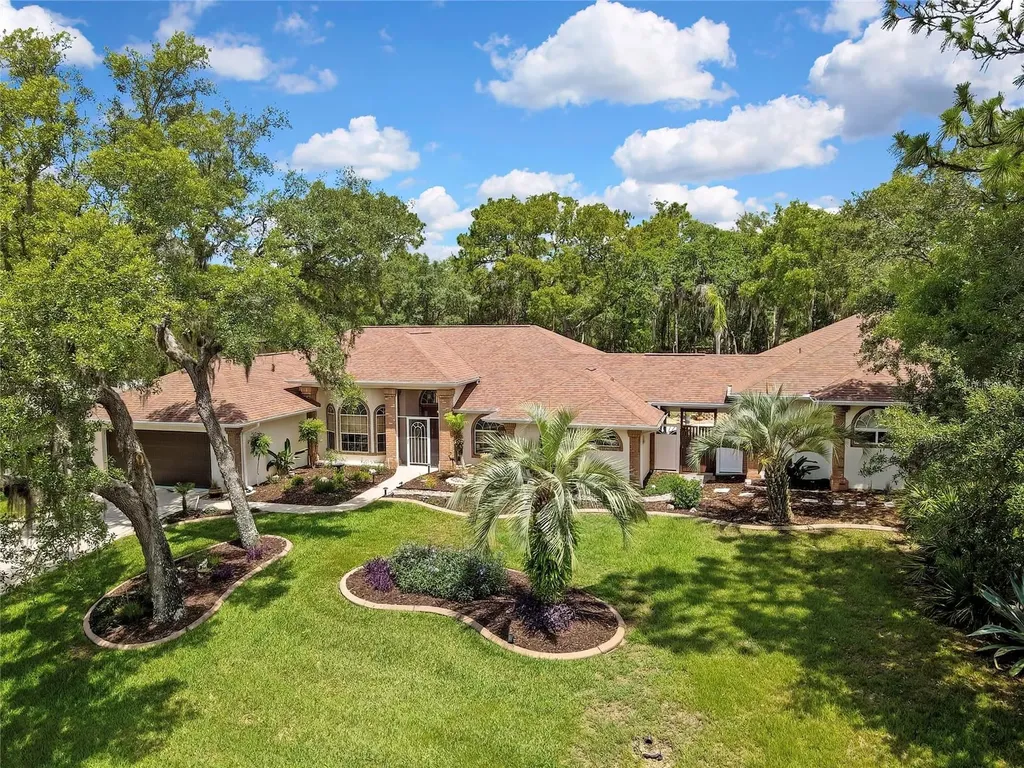 5701 W Chive Loop Homosassa FL 34448