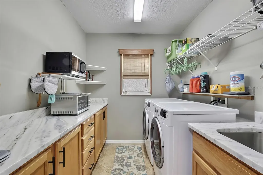 5701 W Chive Loop Homosassa FL 34448