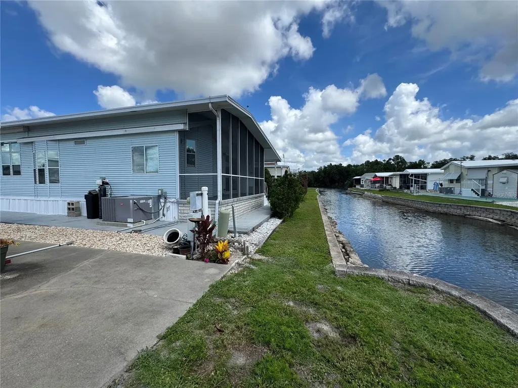 35151 Danny Drive Zephyrhills FL 33541