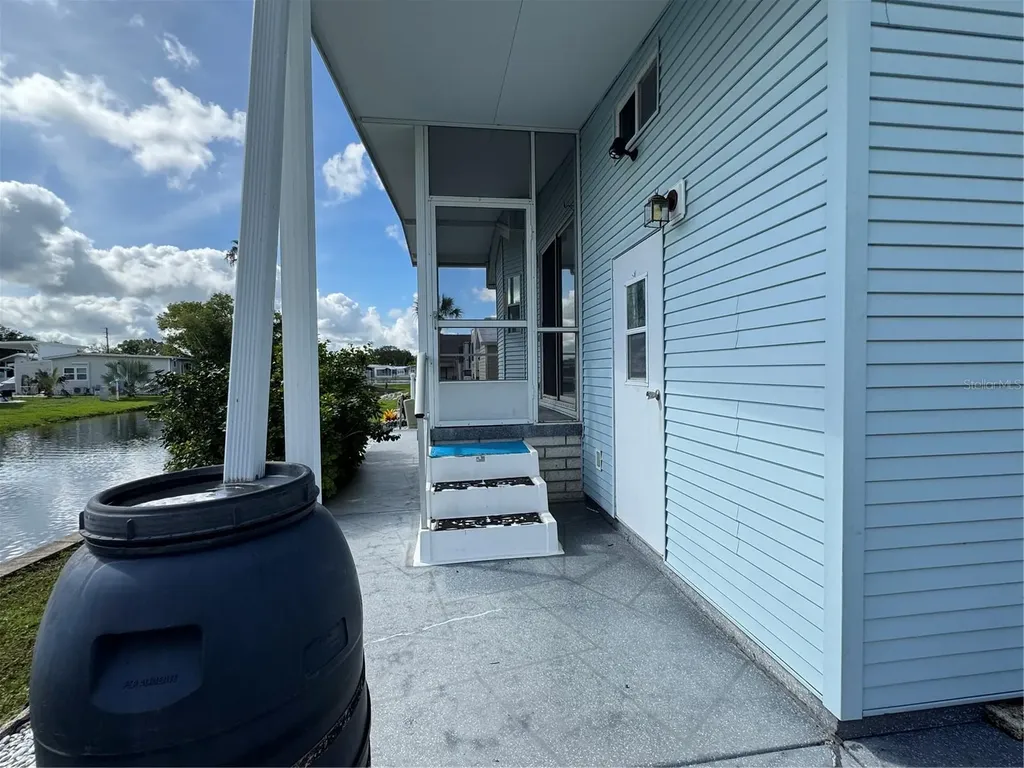 35151 Danny Drive Zephyrhills FL 33541