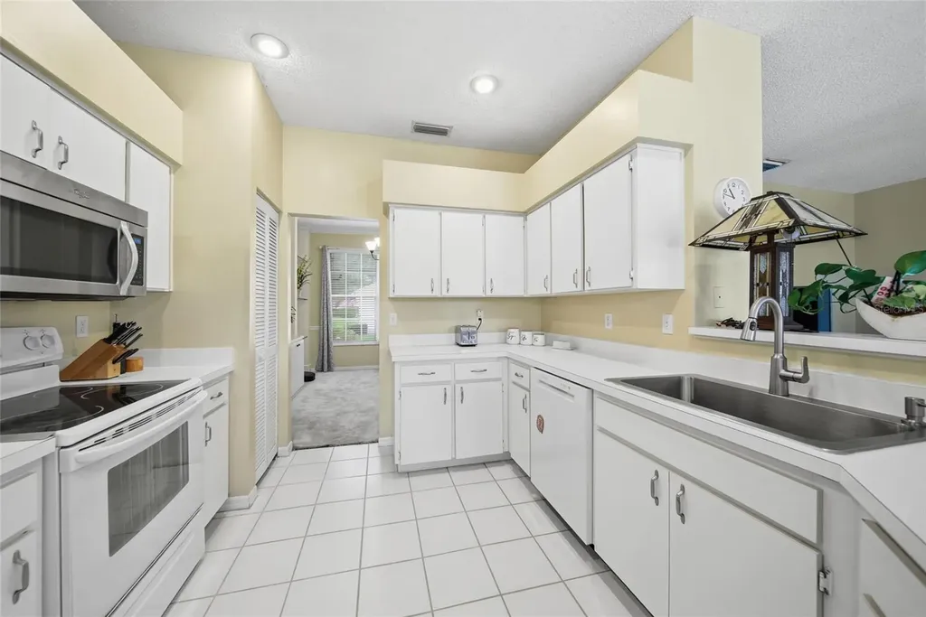 4941 Willow Ridge Terrace Valrico FL 33596