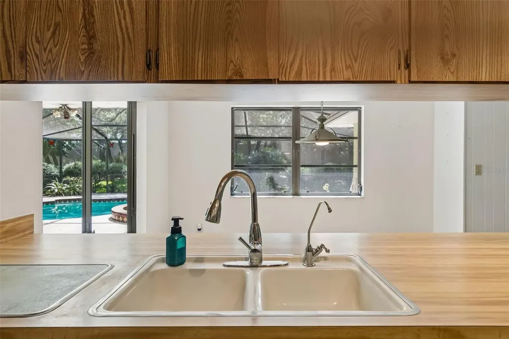 515 Sandy Hook Road Palm Harbor FL 34683