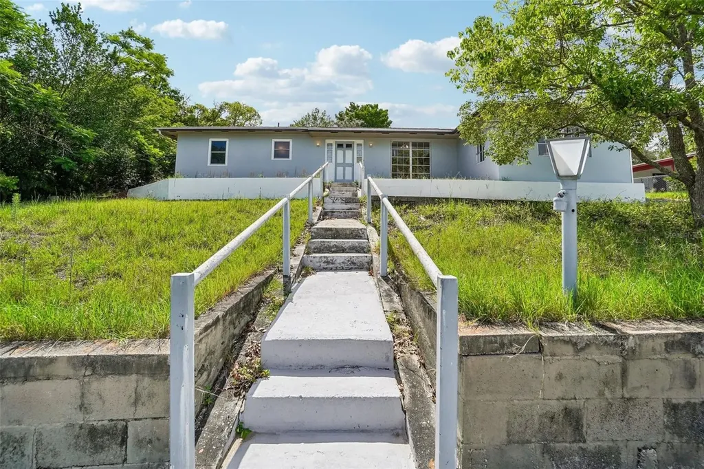 1090 Edgehill Avenue Spring Hill FL 34606