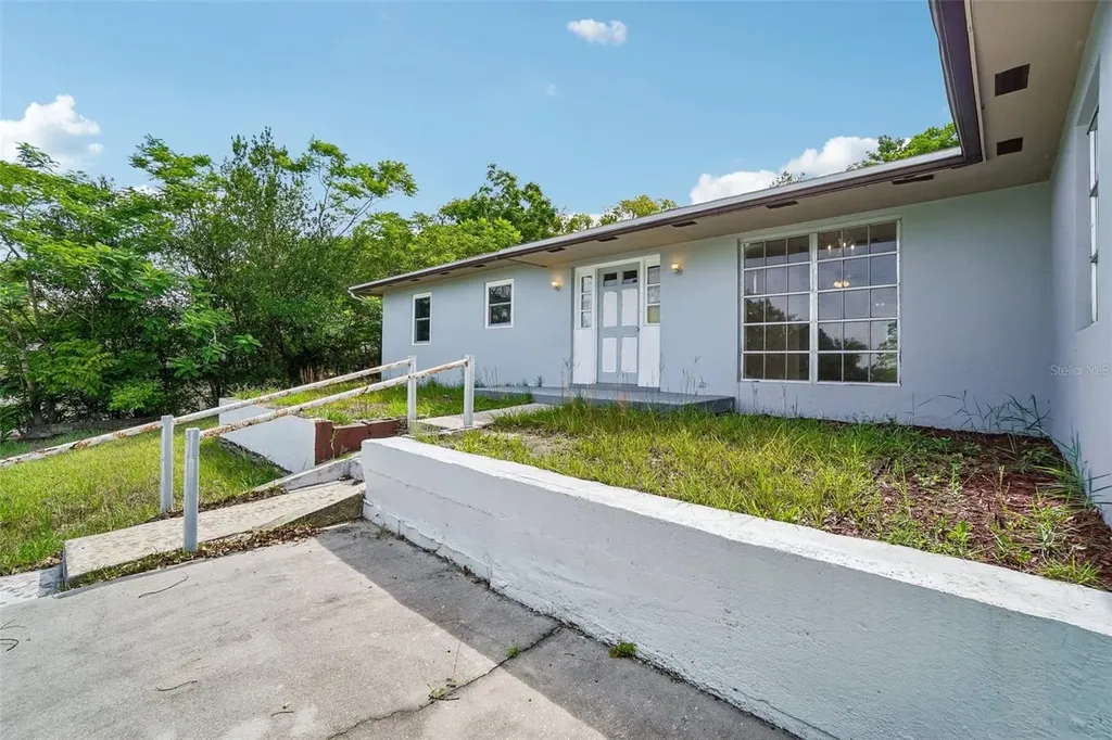 1090 Edgehill Avenue Spring Hill FL 34606
