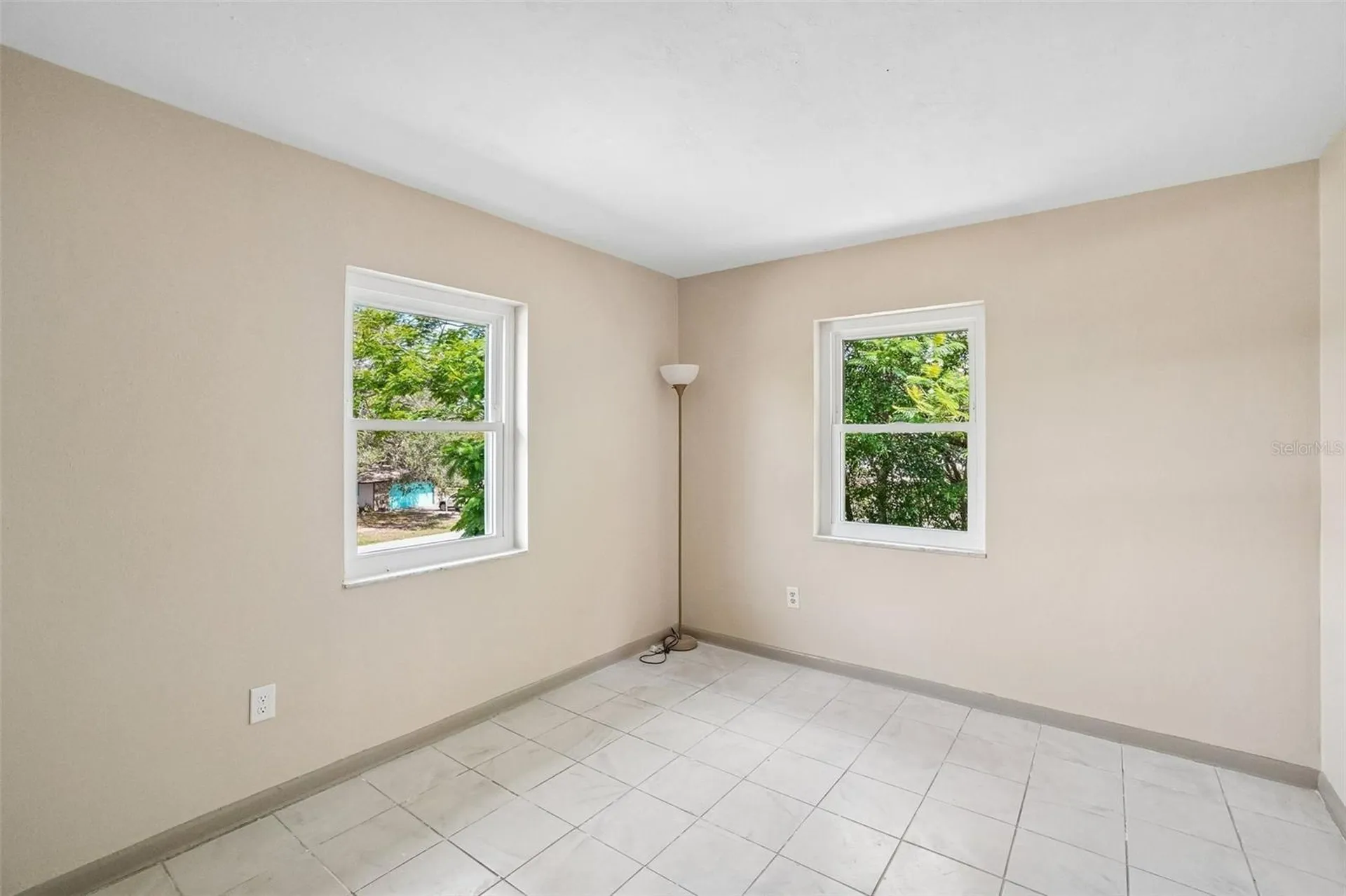 1090 Edgehill Avenue Spring Hill FL 34606