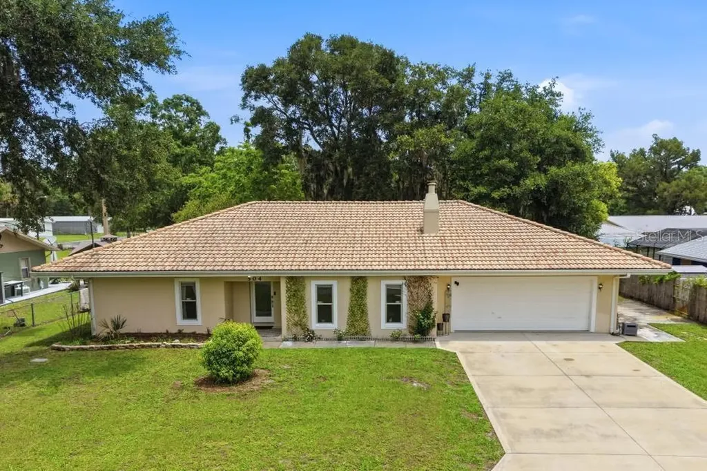 504 N Cherry Street Bunnell FL 32110