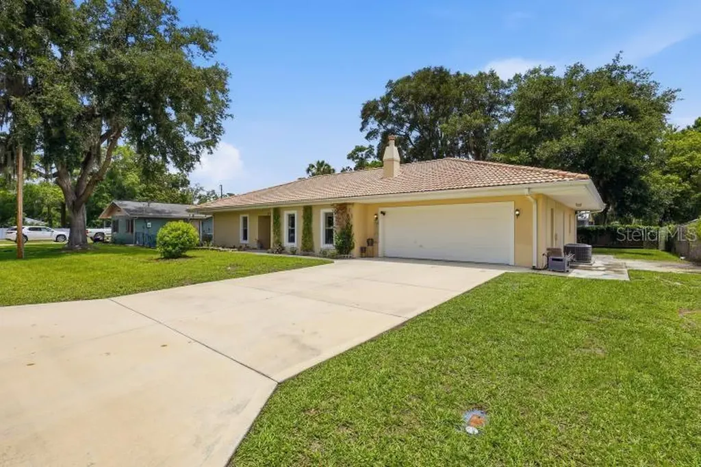 504 N Cherry Street Bunnell FL 32110
