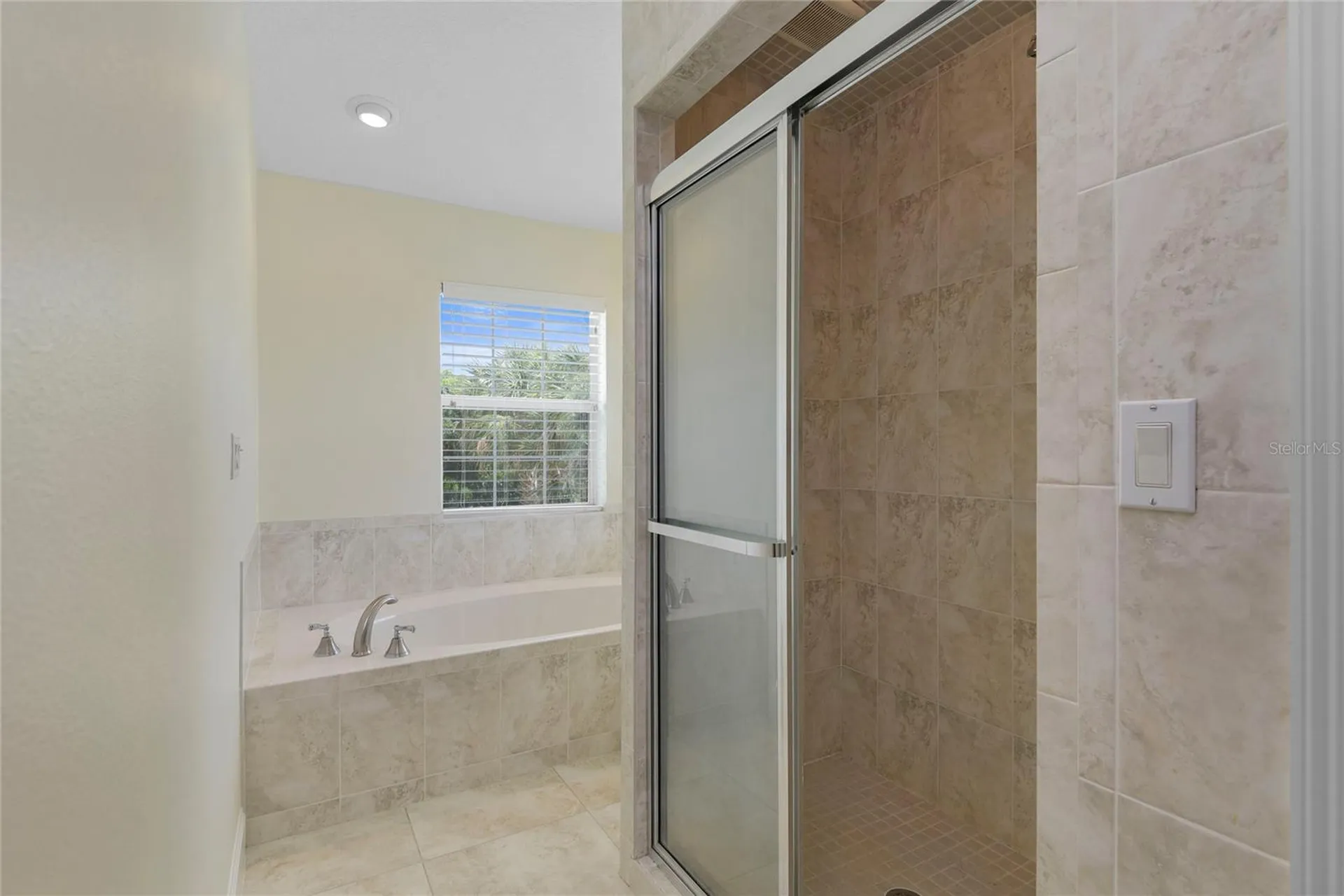 6325 River Road New Smyrna Beach FL 32169