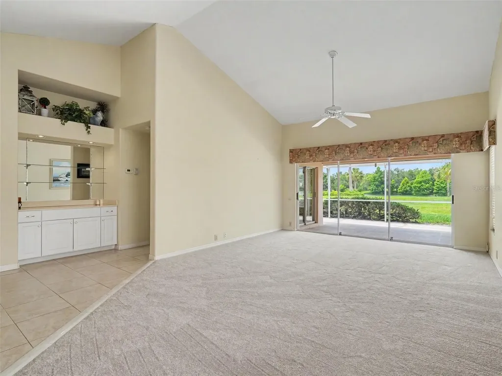 6643 Oakbrooke Circle Bradenton FL 34202