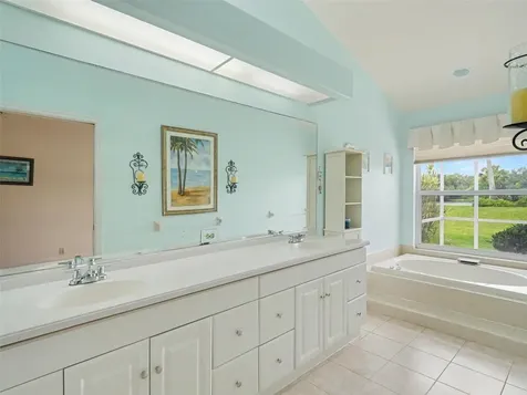 6643 Oakbrooke Circle Bradenton FL 34202